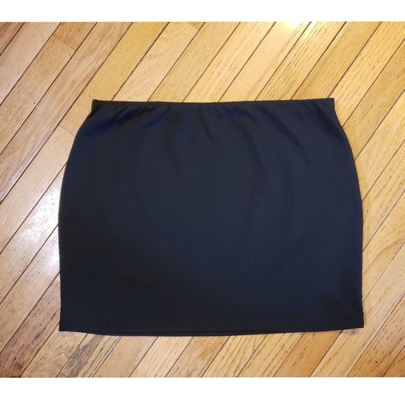 Xhilaration Dresses & Skirts - XXL Xhilaration Black Skirt